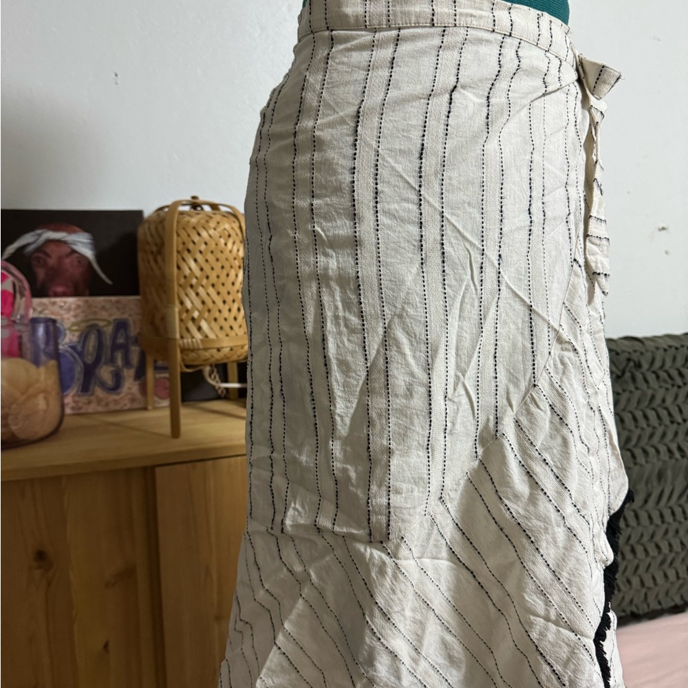 Skirt - Picture 4 of 7
